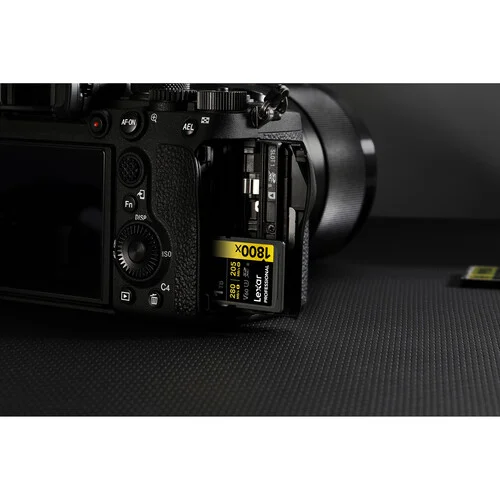 Lexar Professional 1800x Gold Series 1TB UHS-II SDXC Memory Card - Image 6